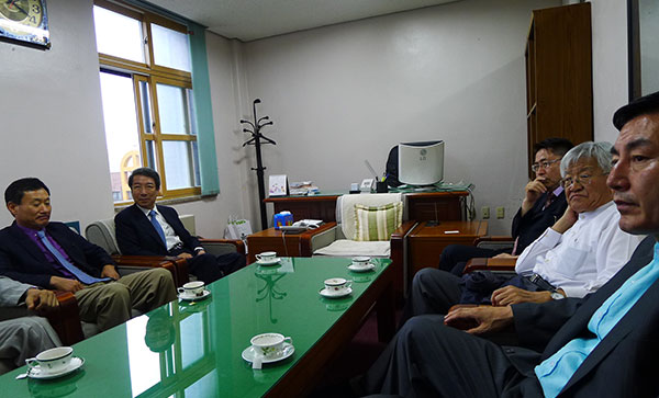 Un-chan Chung, former prime minister/Special lecture at and ceremony to convey a plate of thanksgiving of the World Recreation Educational Association