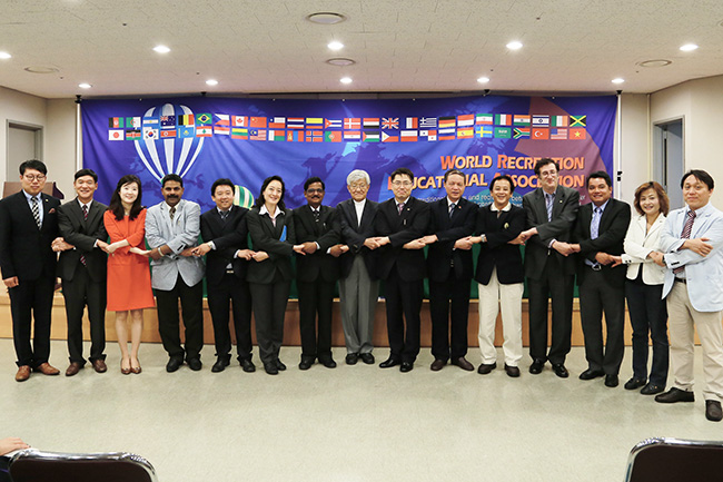 The ceremonies for the establishment each country's chapter, signed of business rights agreements, workshops for 5 countries, and visited the WREA Headquarters.